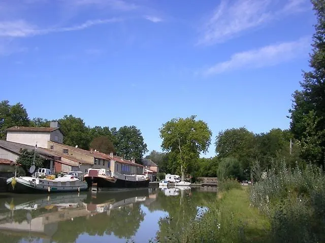 Chateau De Michel De Lanes Bed & Breakfast Saint-Michel-de-Lanès